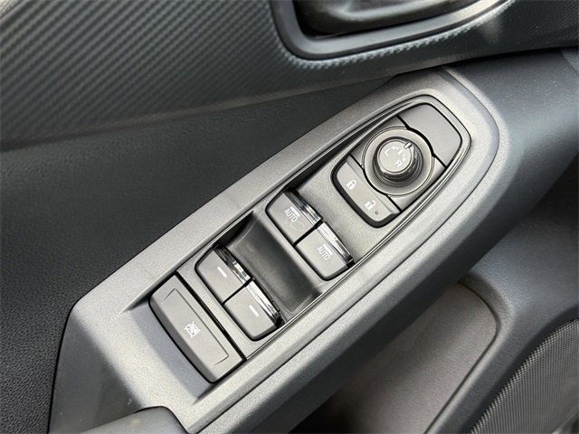 Certified 2025 Subaru Crosstrek 2.0i Premium image 15