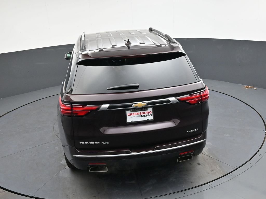 Used 2023 Chevrolet Traverse Premier image 32