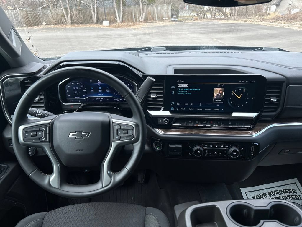 Used 2023 Chevrolet Silverado 1500 RST AWD/4WD image 18