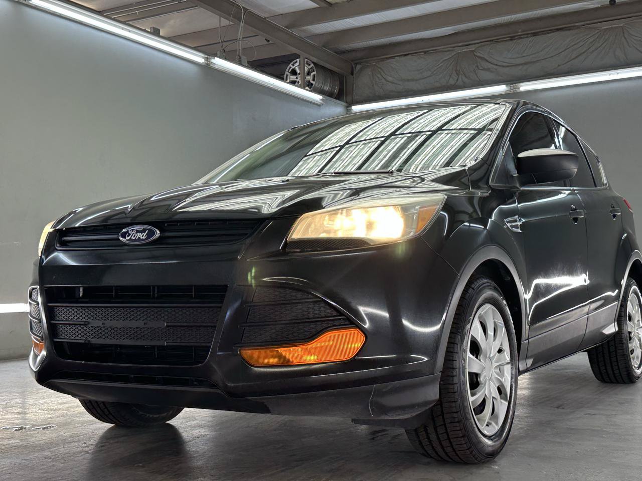 Used 2014 Ford Escape S FWD image 4
