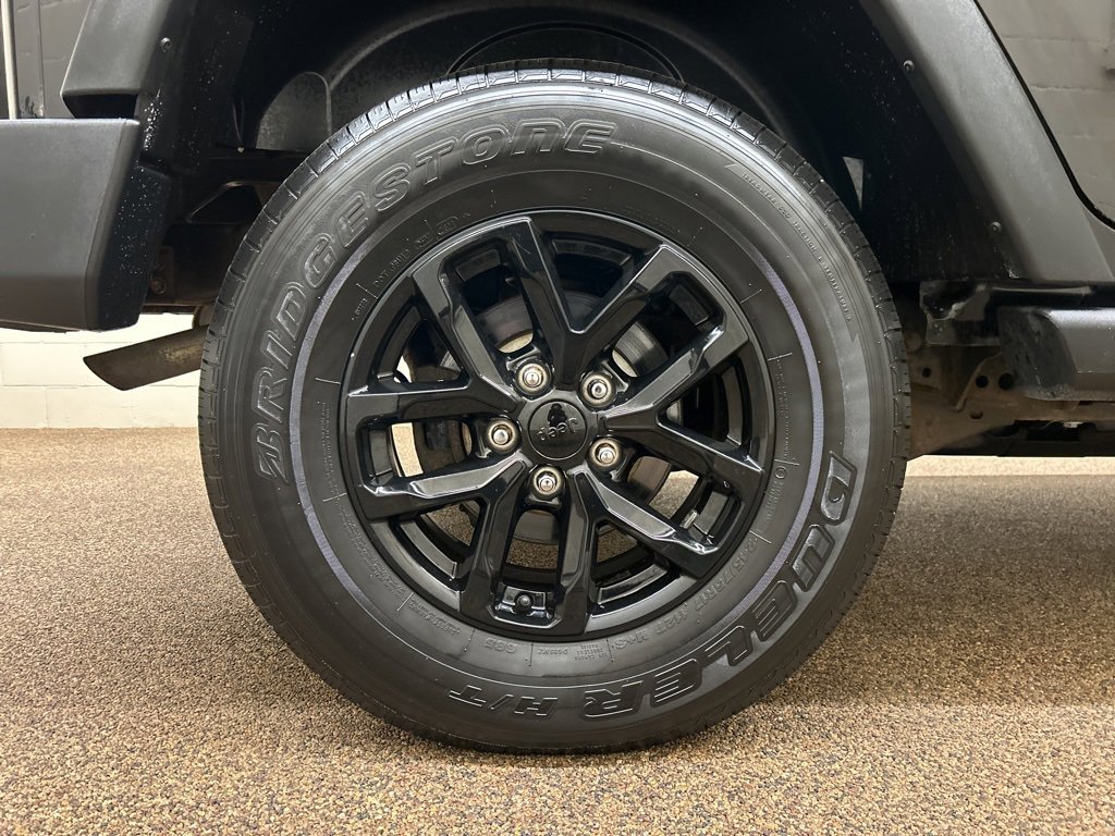 Used 2012 Jeep Wrangler Unlimited Sport image 24