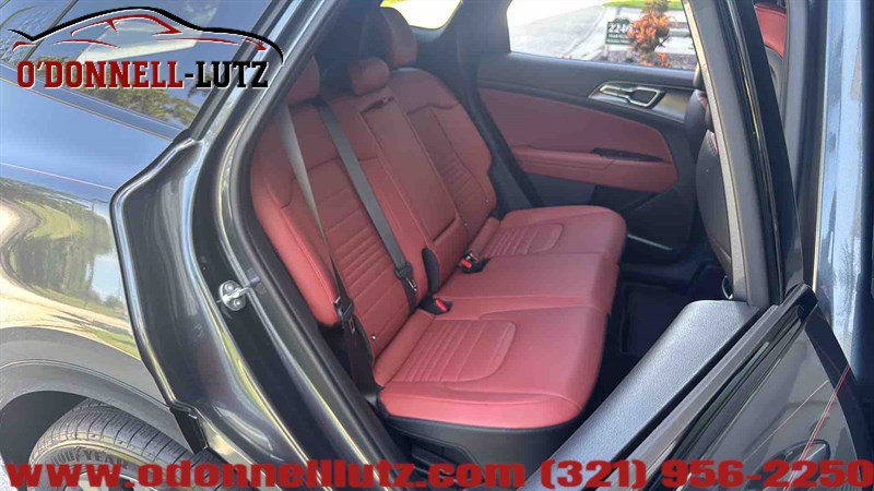 Used 2025 Kia Sportage SX Prestige image 14