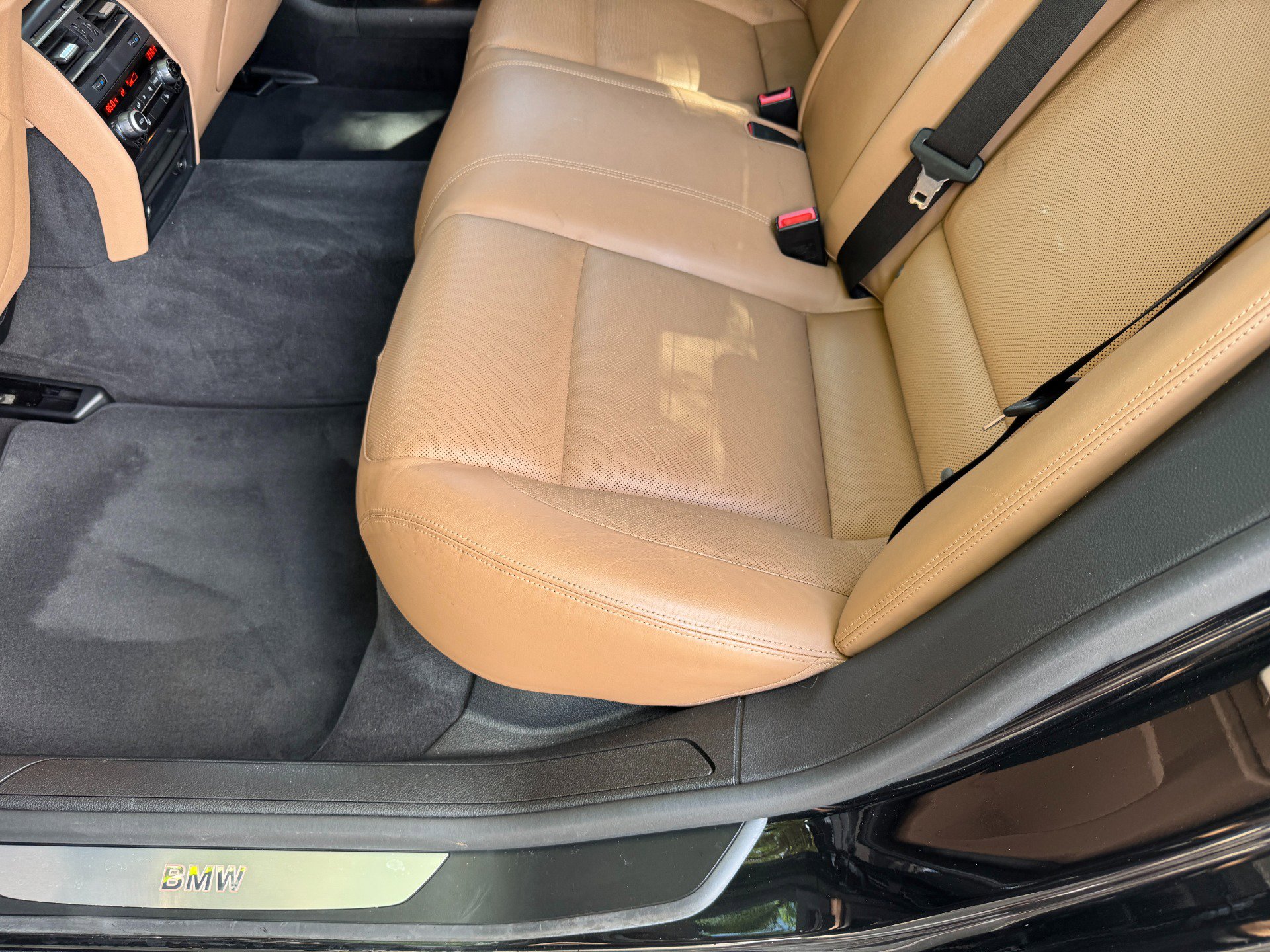 Used 2012 BMW 750Li image 43