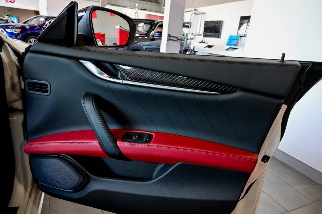 Used 2022 Maserati Ghibli Modena Q4 image 28