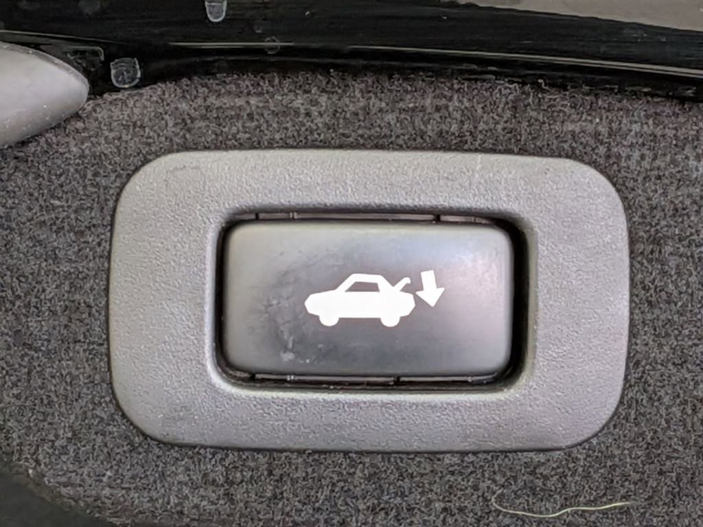 Used 2014 Lexus LS 460 AWD w/ Comfort Package image 30