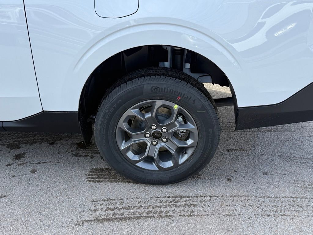 New 2026 Ford Maverick XLT image 40