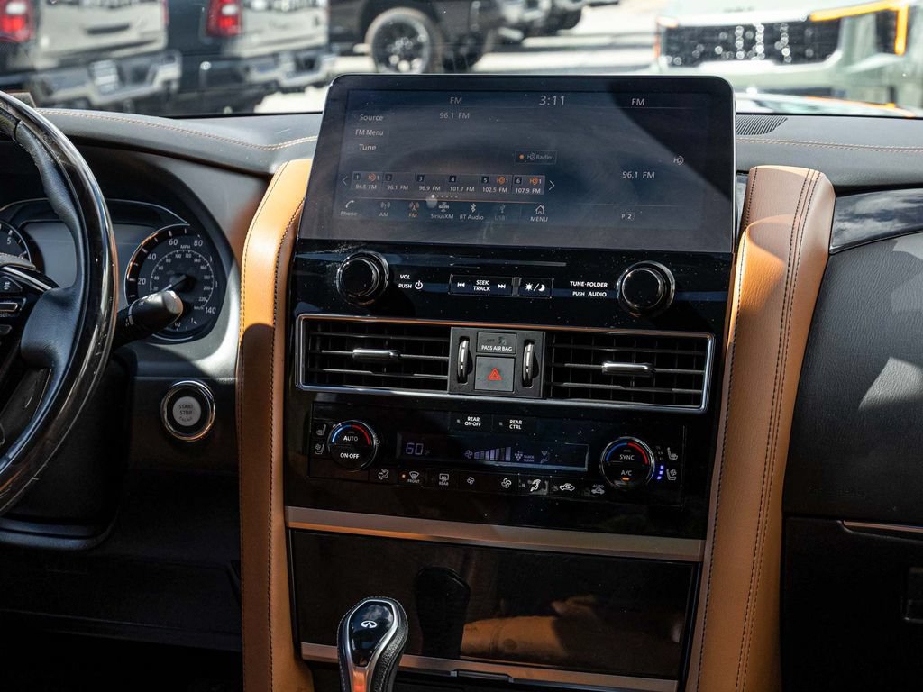 Used 2024 INFINITI QX80 Sensory AWD/4WD image 21