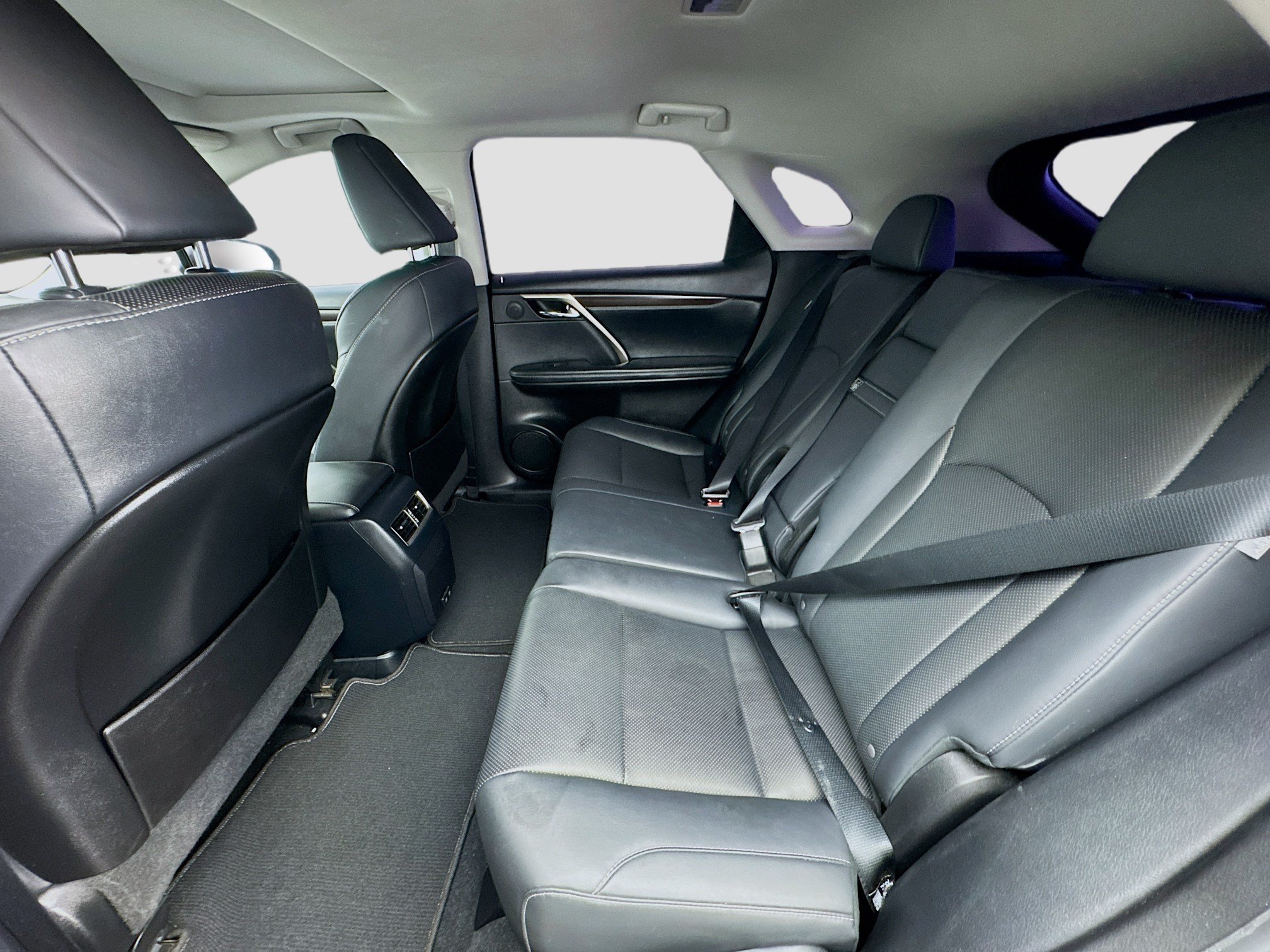 Used 2022 Lexus RX 450h AWD w/ Premium Package image 16