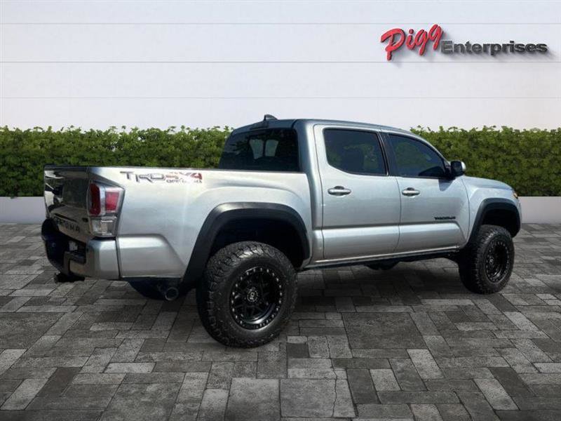Used 2023 Toyota Tacoma TRD Off-Road w/ Technology Package AWD/4WD image 8