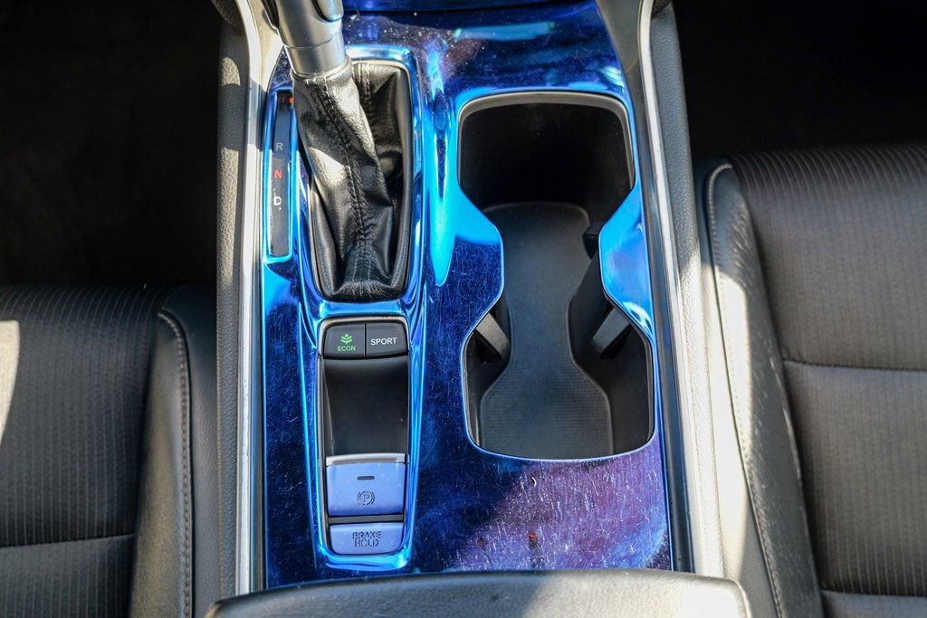 Used 2018 Honda Accord Sport image 43