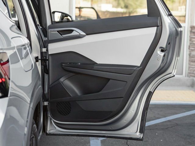 Used 2025 Volkswagen Taos SEL w/ Black Wheel Plus Package AWD/4WD image 22