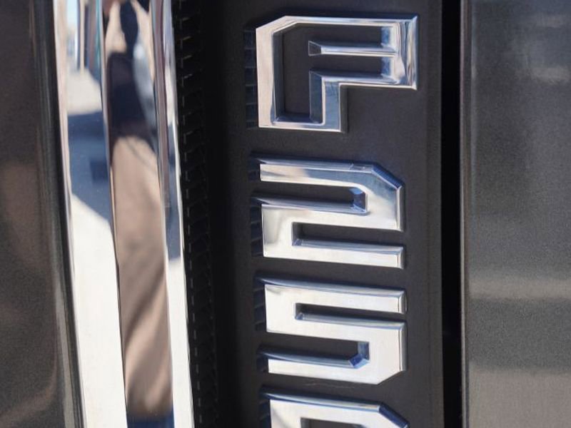 Used 2017 Ford F250 XLT AWD/4WD image 8
