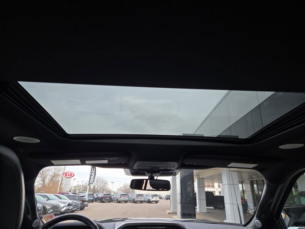 Used 2023 Ford F150 Platinum image 27