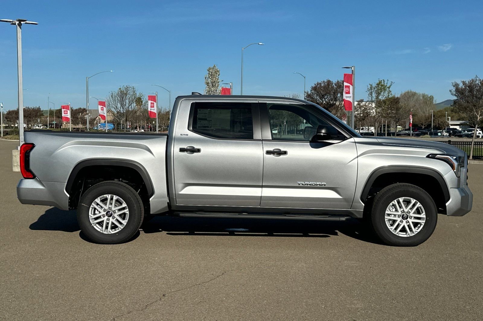 New 2026 Toyota Tundra SR5 image 3