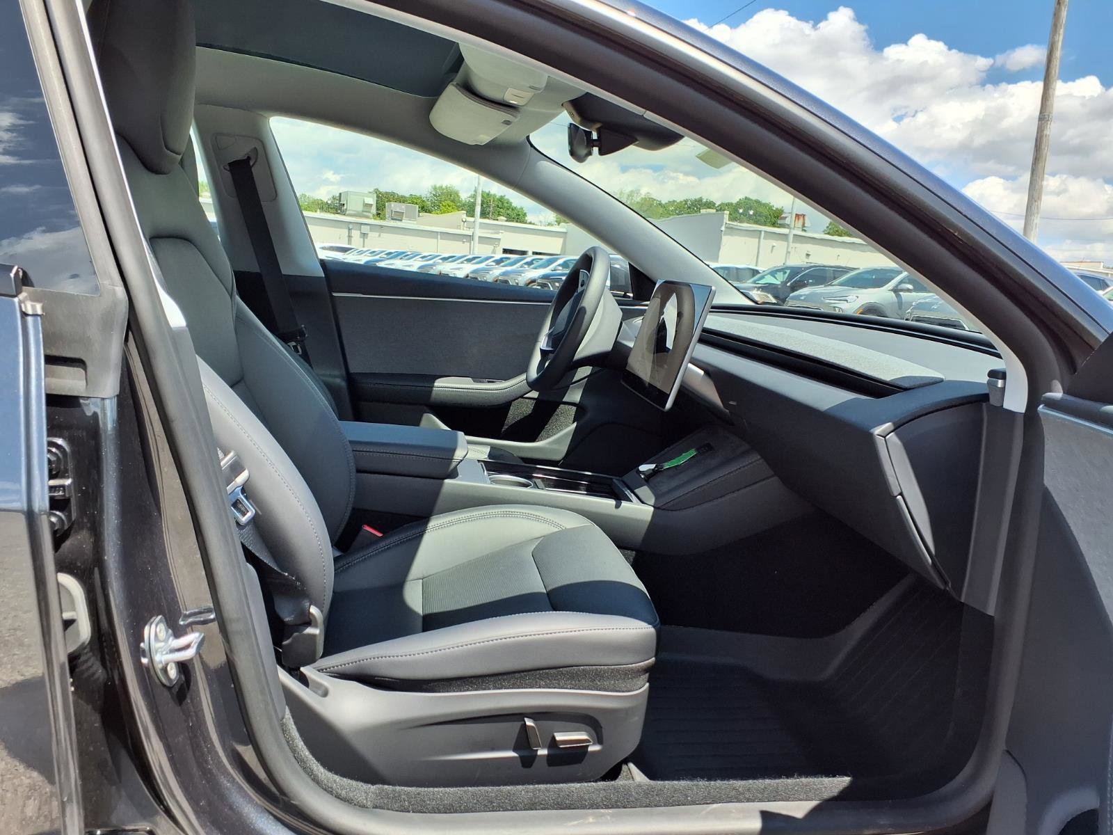 Used 2025 Tesla Model 3 RWD image 27
