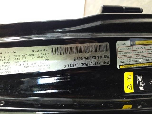 Used 2023 Jeep Wrangler Unlimited Rubicon w/ Xtreme Recon 35" Tire Package image 15