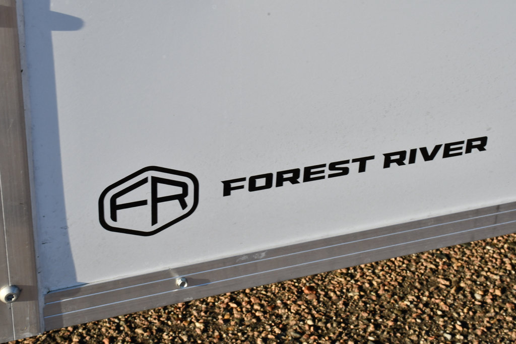 New 2027 Ford E-350 and Econoline 350 Super Duty w/ Power Equipment Group RWD image 24
