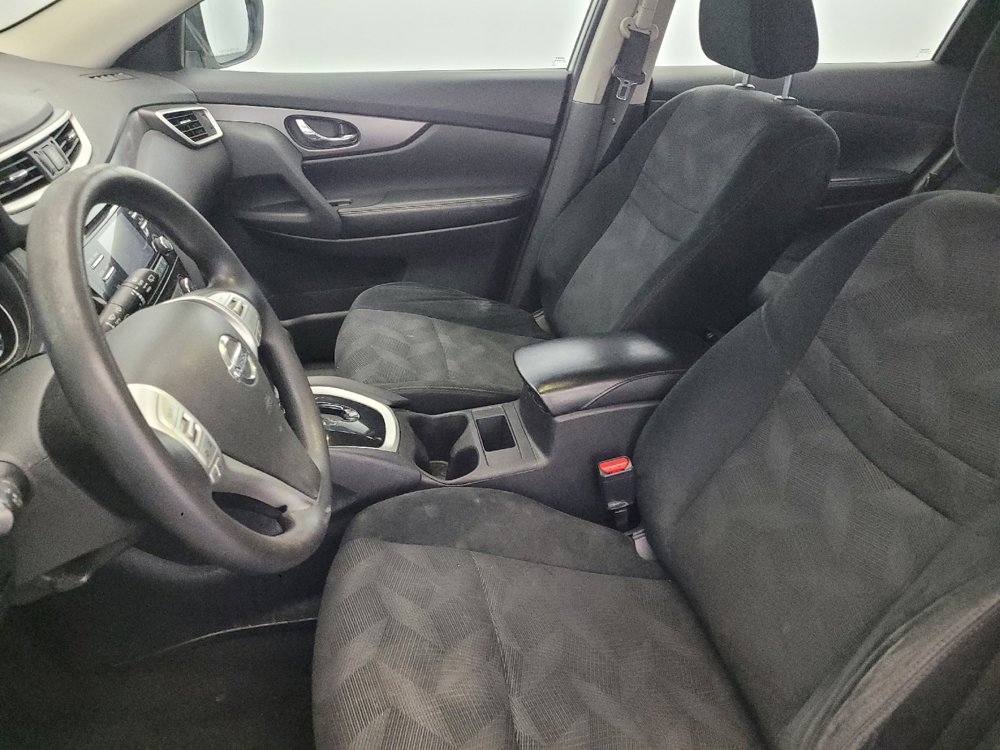 Used 2016 Nissan Rogue S image 17