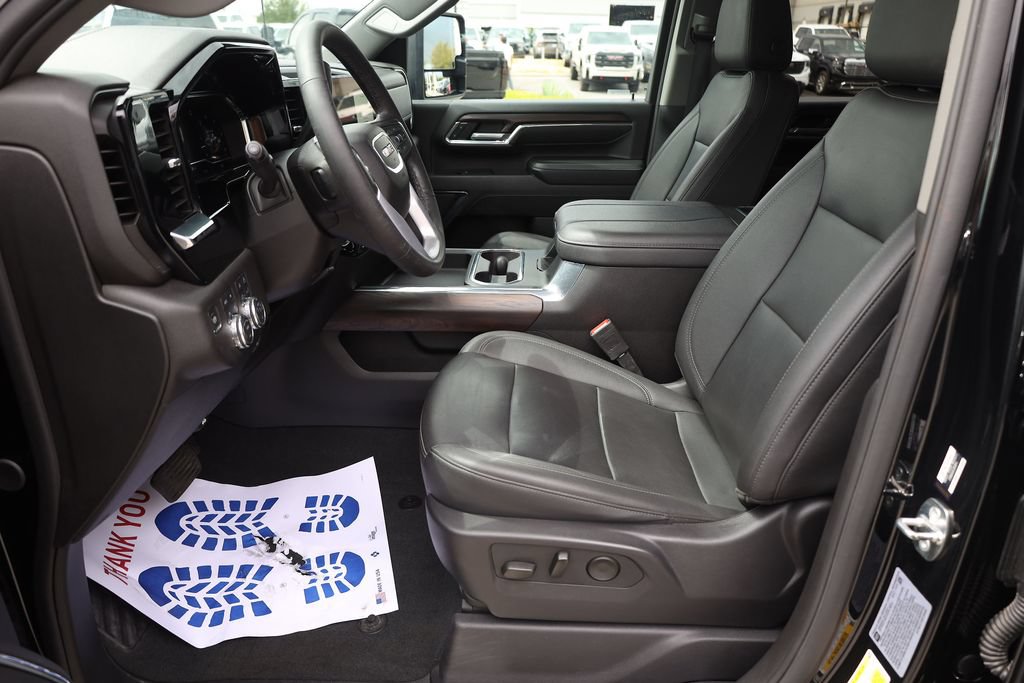 Used 2024 GMC Sierra 3500 SLT w/ SLT Premium Package AWD/4WD image 11