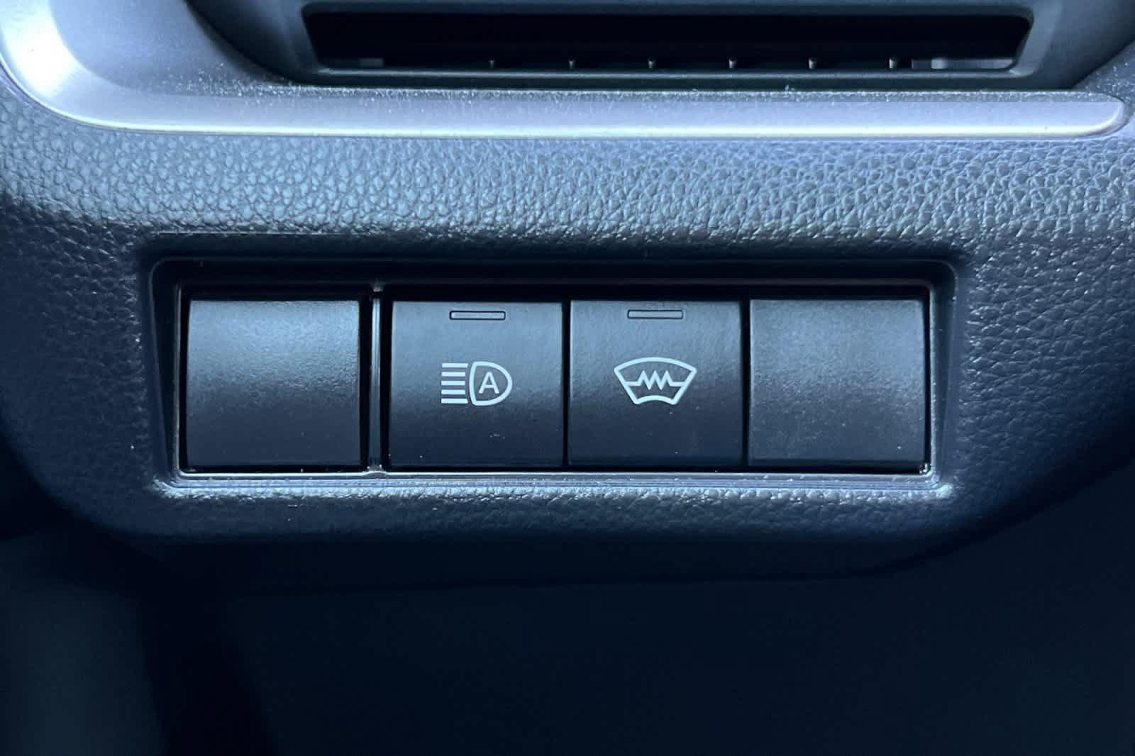 Certified 2023 Toyota Prius LE FWD image 29