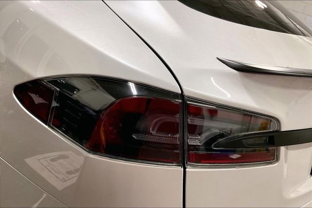 Used 2020 Tesla Model S Performance image 31