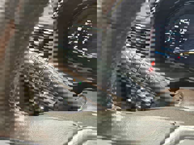 Used 2022 GMC Yukon XL Denali w/ Denali Premium Package image 28