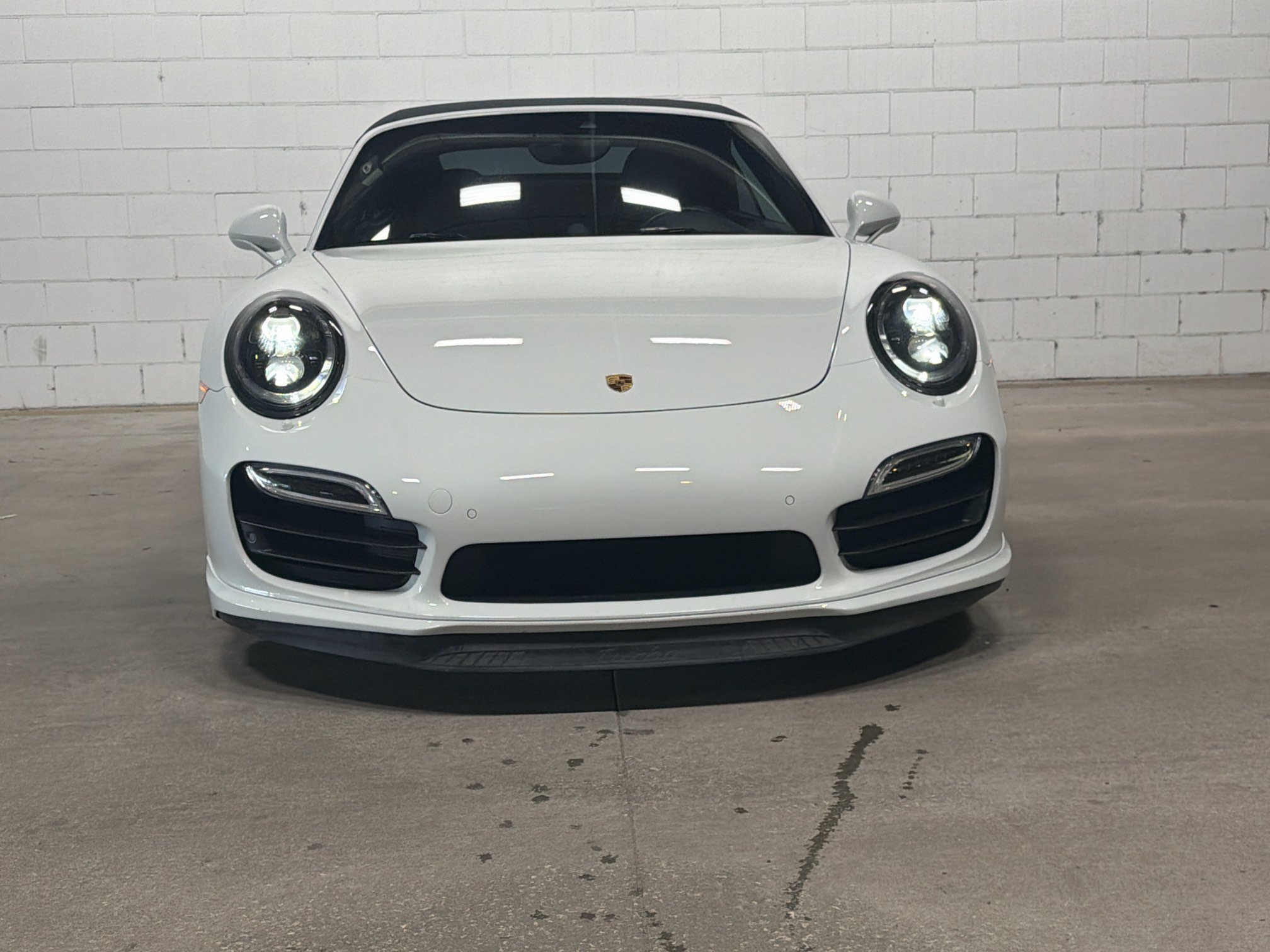 Certified 2015 Porsche 911 Turbo AWD/4WD image 9