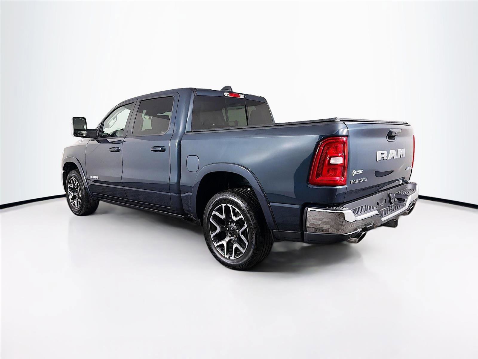 Used 2026 RAM 1500 Laramie AWD/4WD image 5