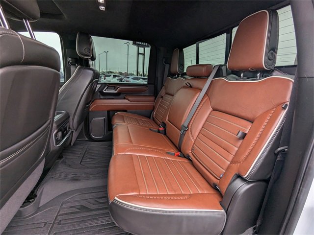 Used 2024 GMC Sierra 3500 Denali Ultimate image 16