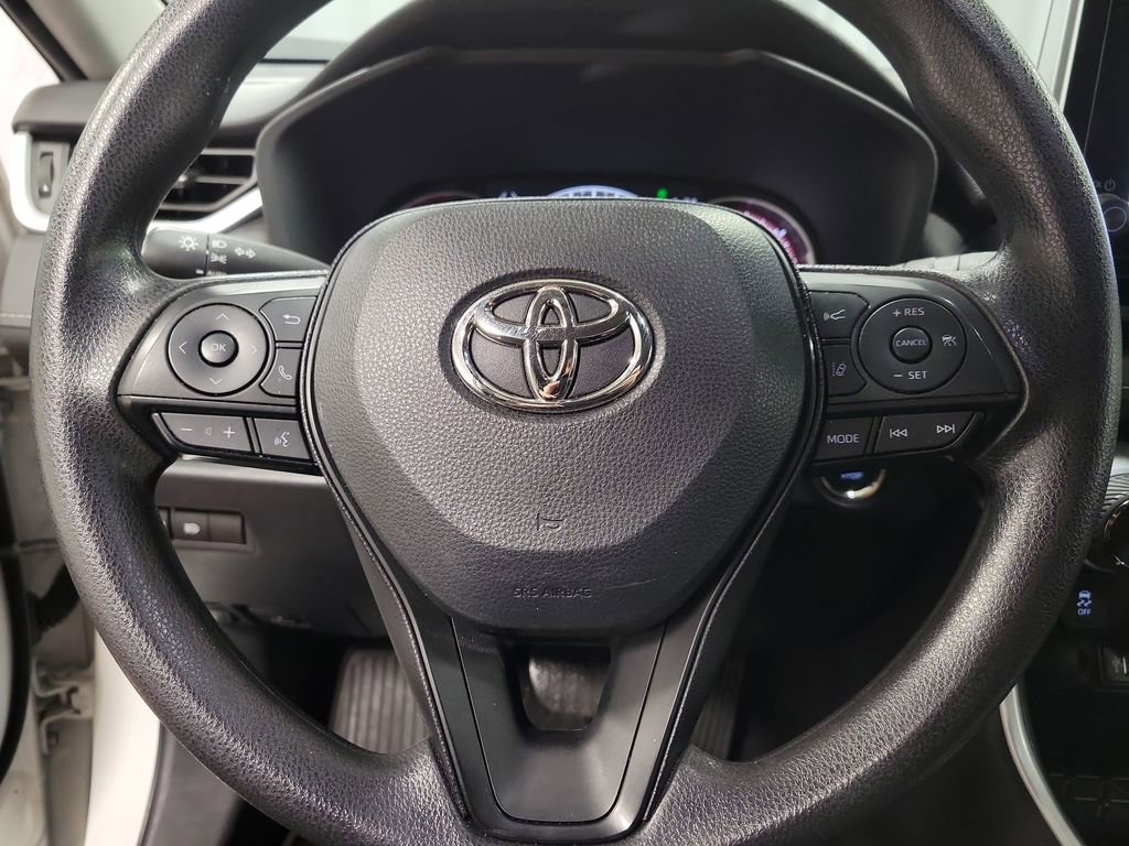 Used 2023 Toyota RAV4 XLE image 19