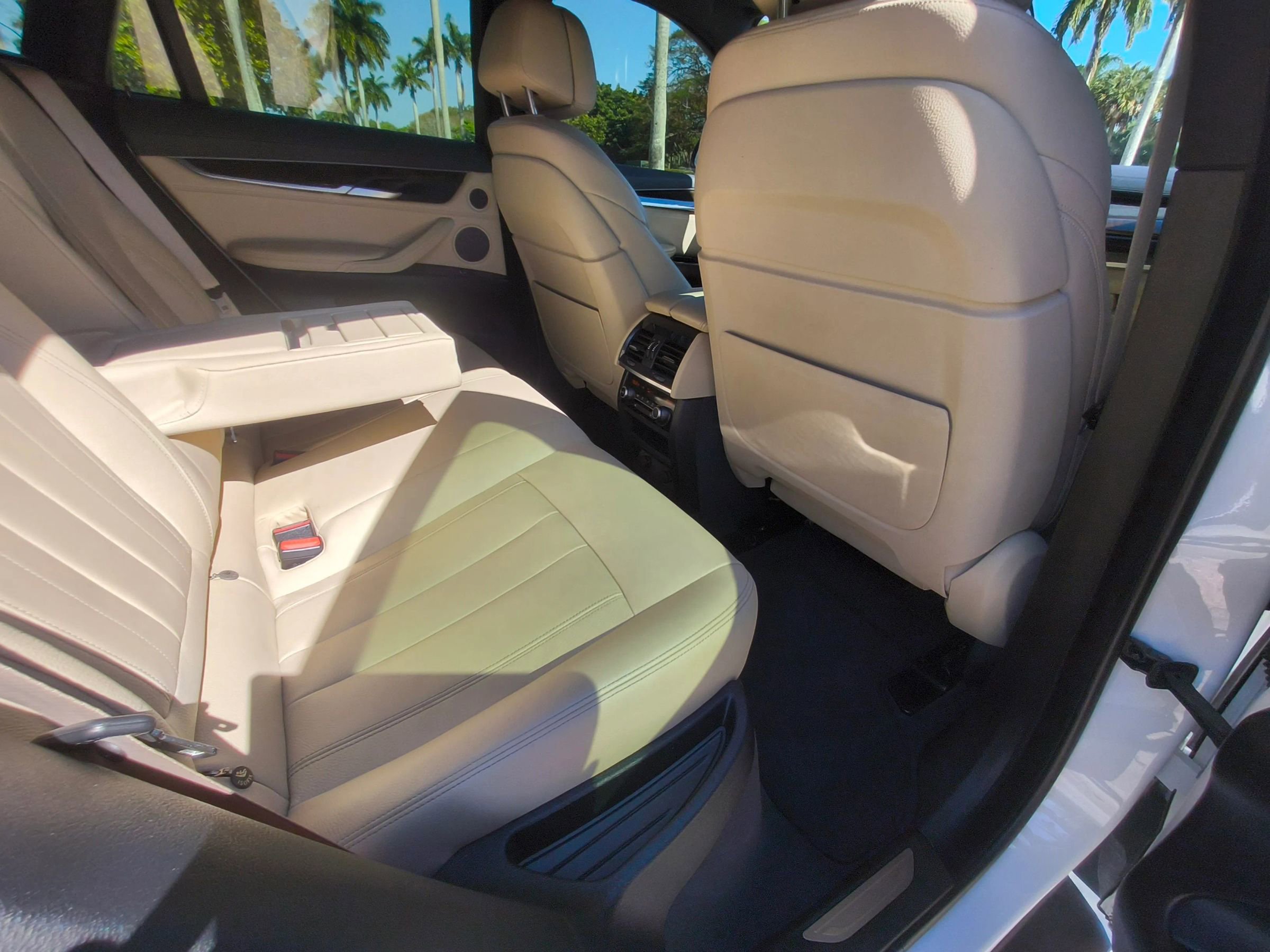 Used 2018 BMW X6 xDrive50i w/ Premium Package image 29