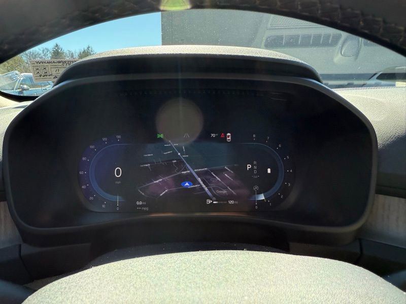 Used 2023 Volvo XC40 B5 Plus w/ Driver Assist Package image 12