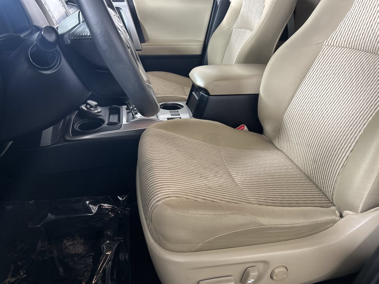 Used 2023 Toyota 4Runner SR5 AWD/4WD image 21