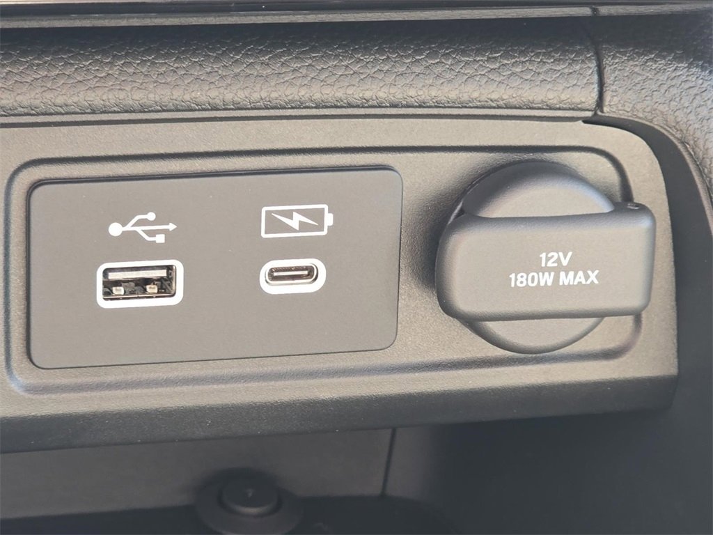 New 2025 Honda Pilot Touring image 8