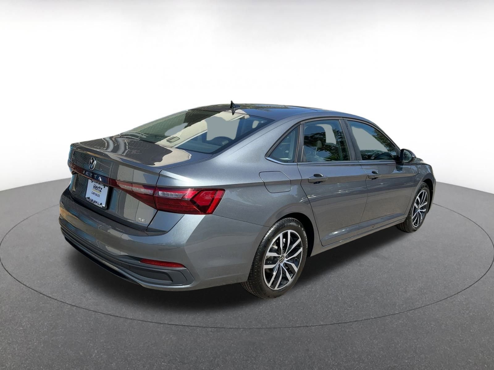 Used 2025 Volkswagen Jetta SE image 20