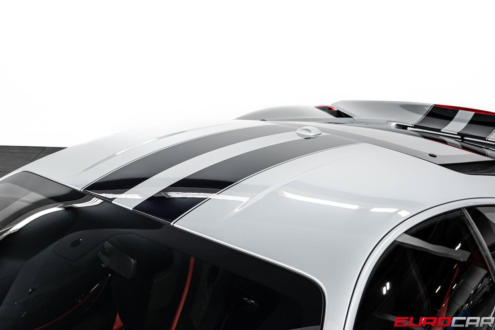 Used 2020 Ferrari 488 Pista *HUGE CARBON INTERIOR OPTIONS image 17