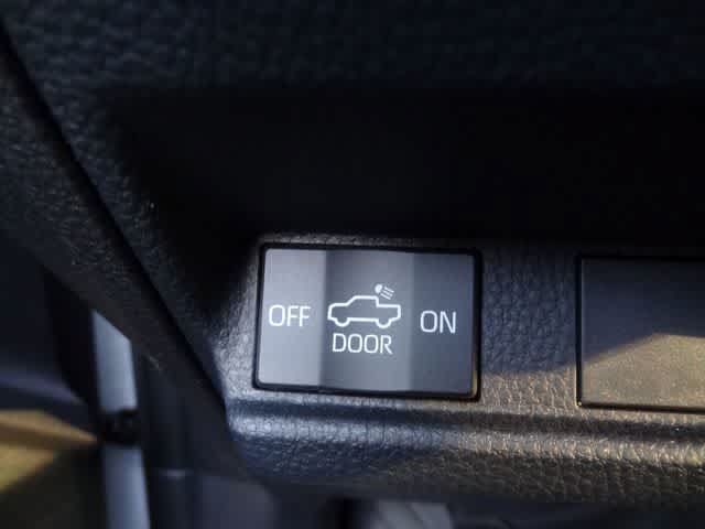 Used 2024 Toyota Tacoma TRD Off-Road AWD/4WD image 17