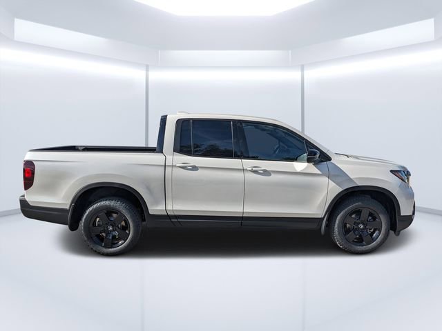 New 2026 Honda Ridgeline Black Edition image 2