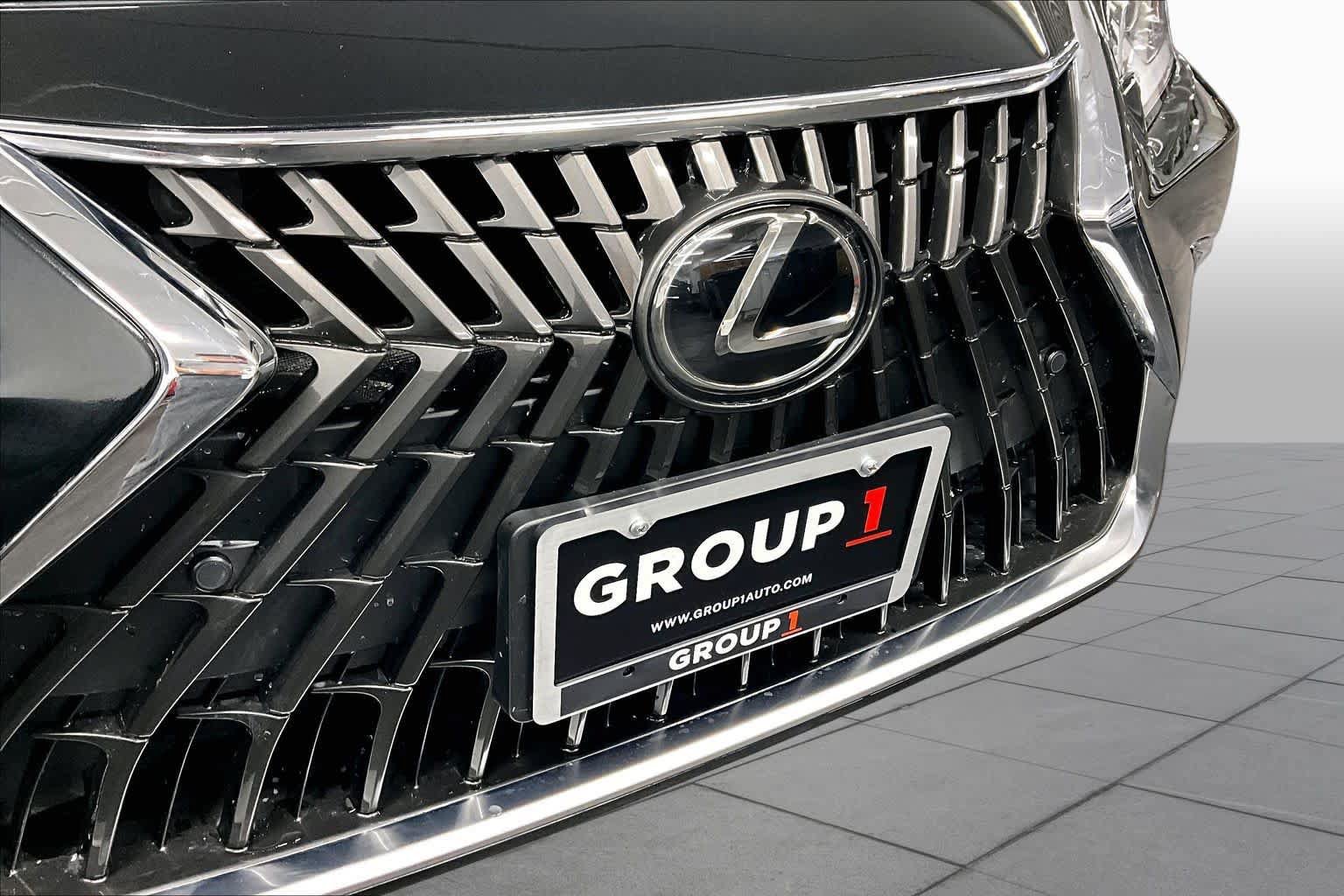 Used 2025 Lexus ES 350 w/ Premium Package FWD image 30