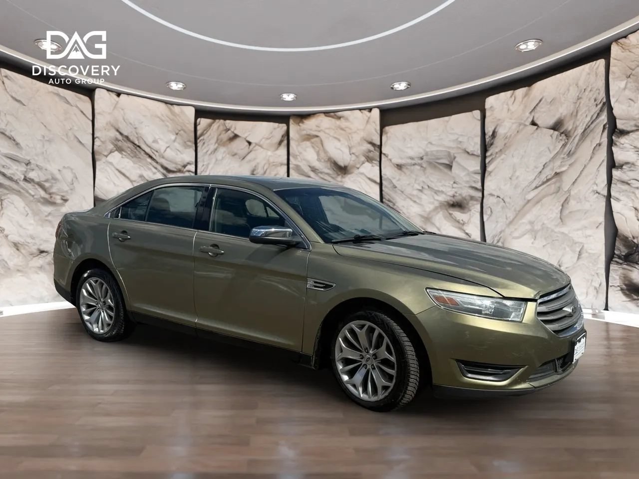 Used 2013 Ford Taurus Limited FWD image 7