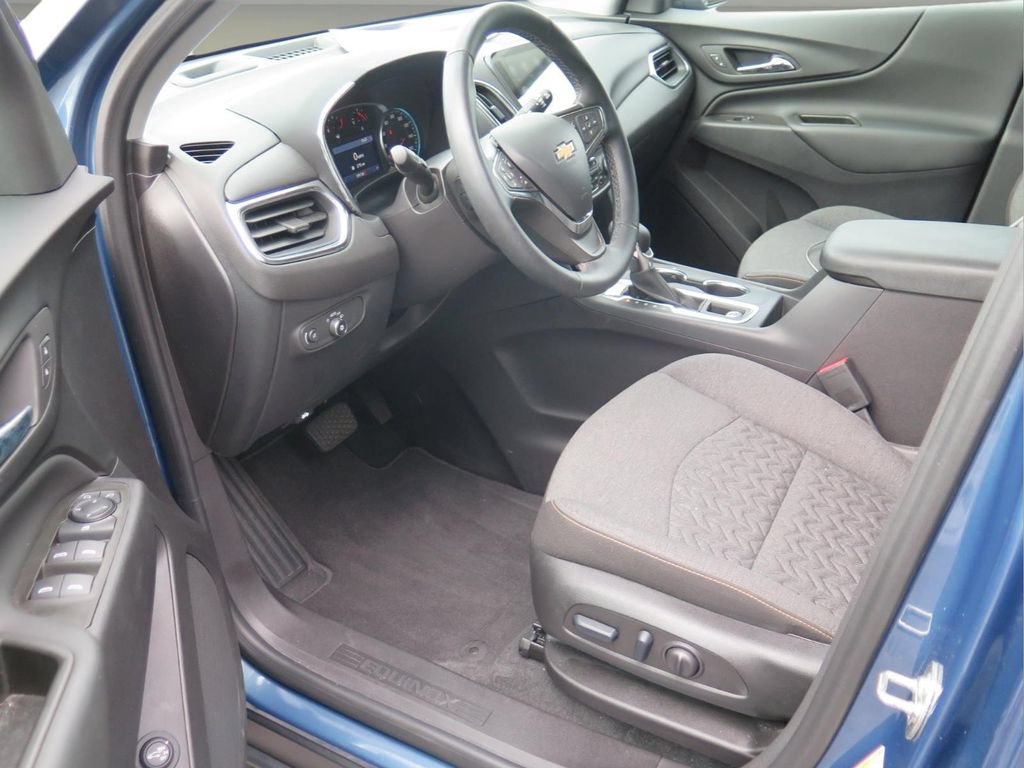 Certified 2024 Chevrolet Equinox LT FWD image 9