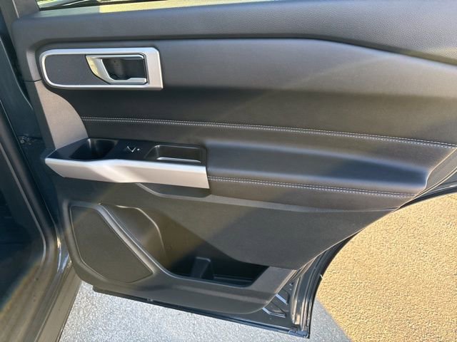 Certified 2024 Ford Explorer XLT w/ Equipment Group 202A image 35