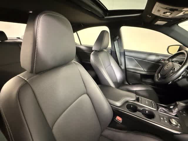 Used 2023 Lexus IS 300 w/ Comfort Package RWD image 29
