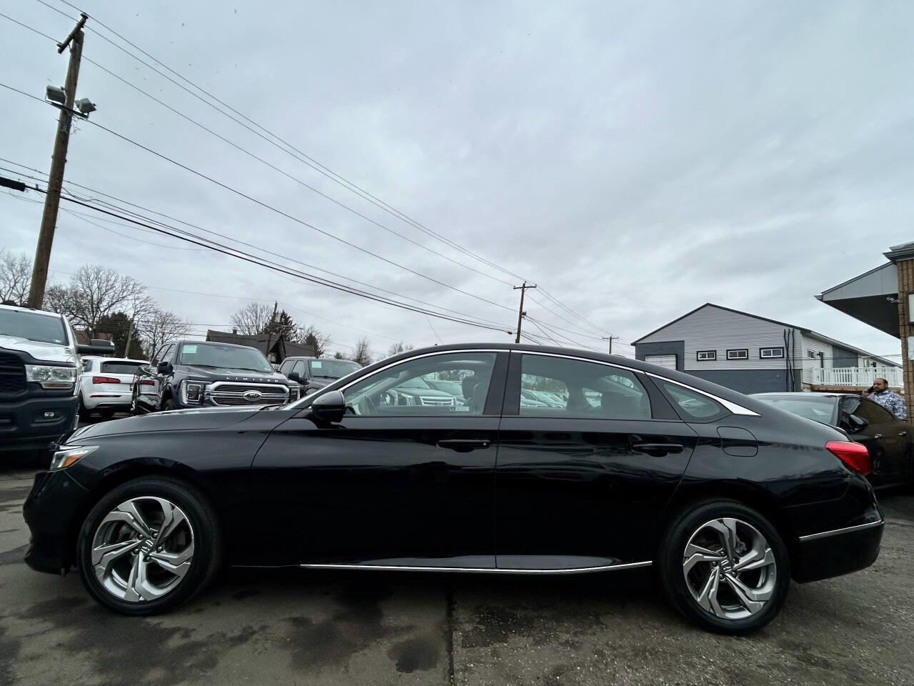Used 2018 Honda Accord EX-L image 2