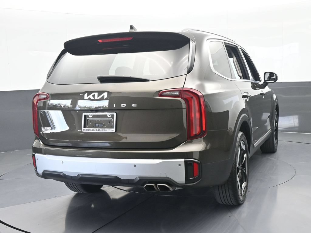 New 2024 Kia Telluride S w/ S Sunroof Package FWD image 5