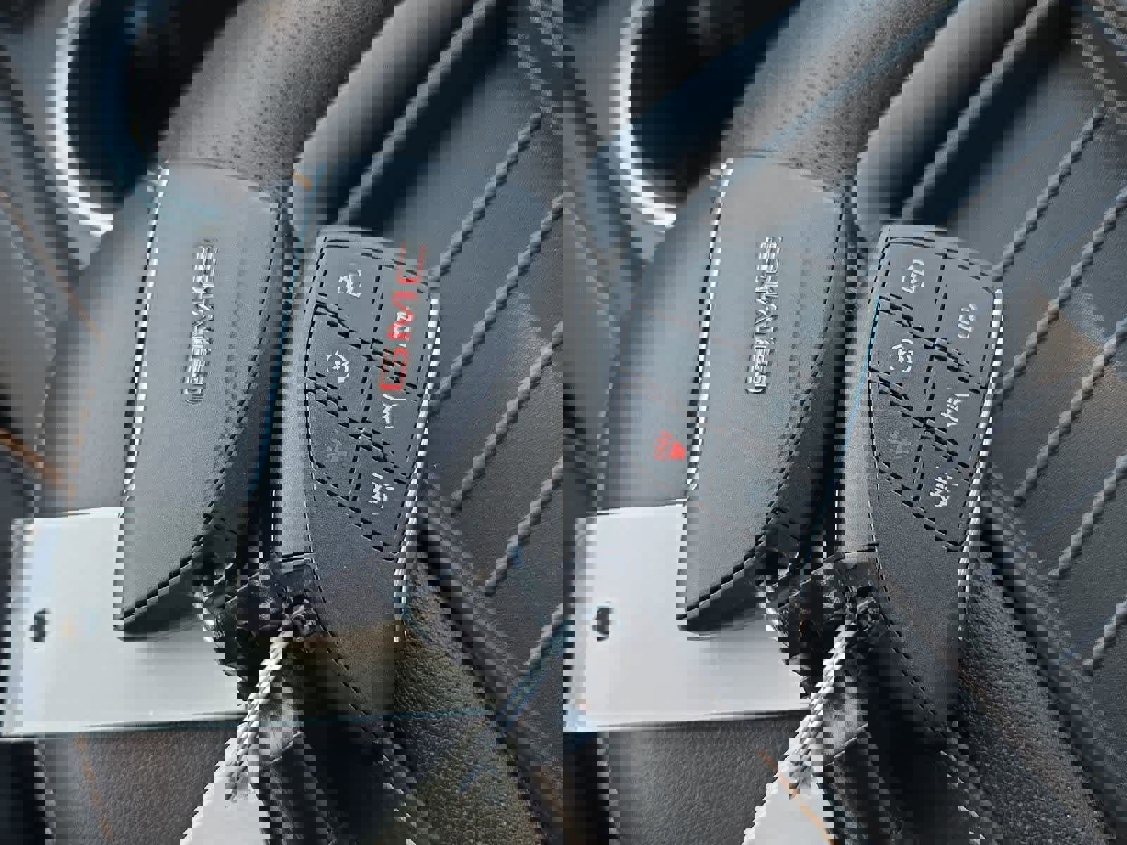 Used 2024 GMC Yukon AT4 image 35