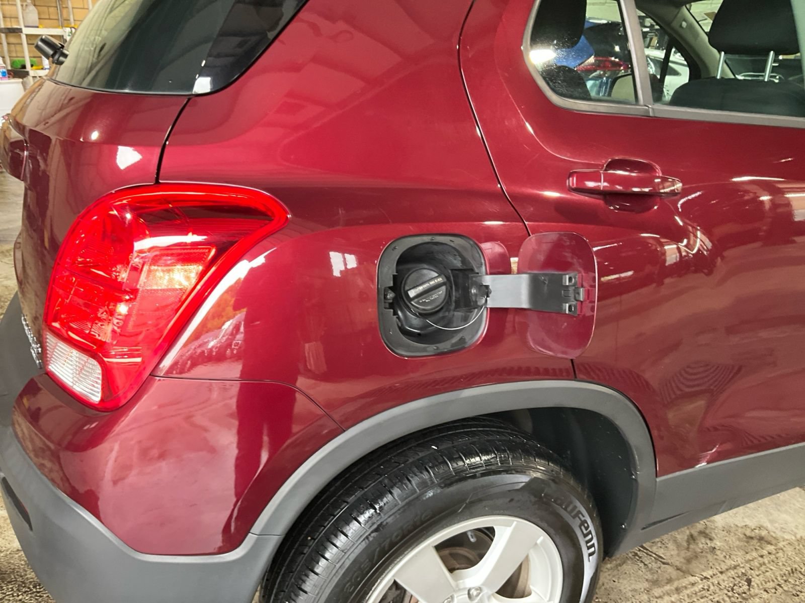 Used 2016 Chevrolet Trax LS w/ LPO, Cargo Package AWD/4WD image 19