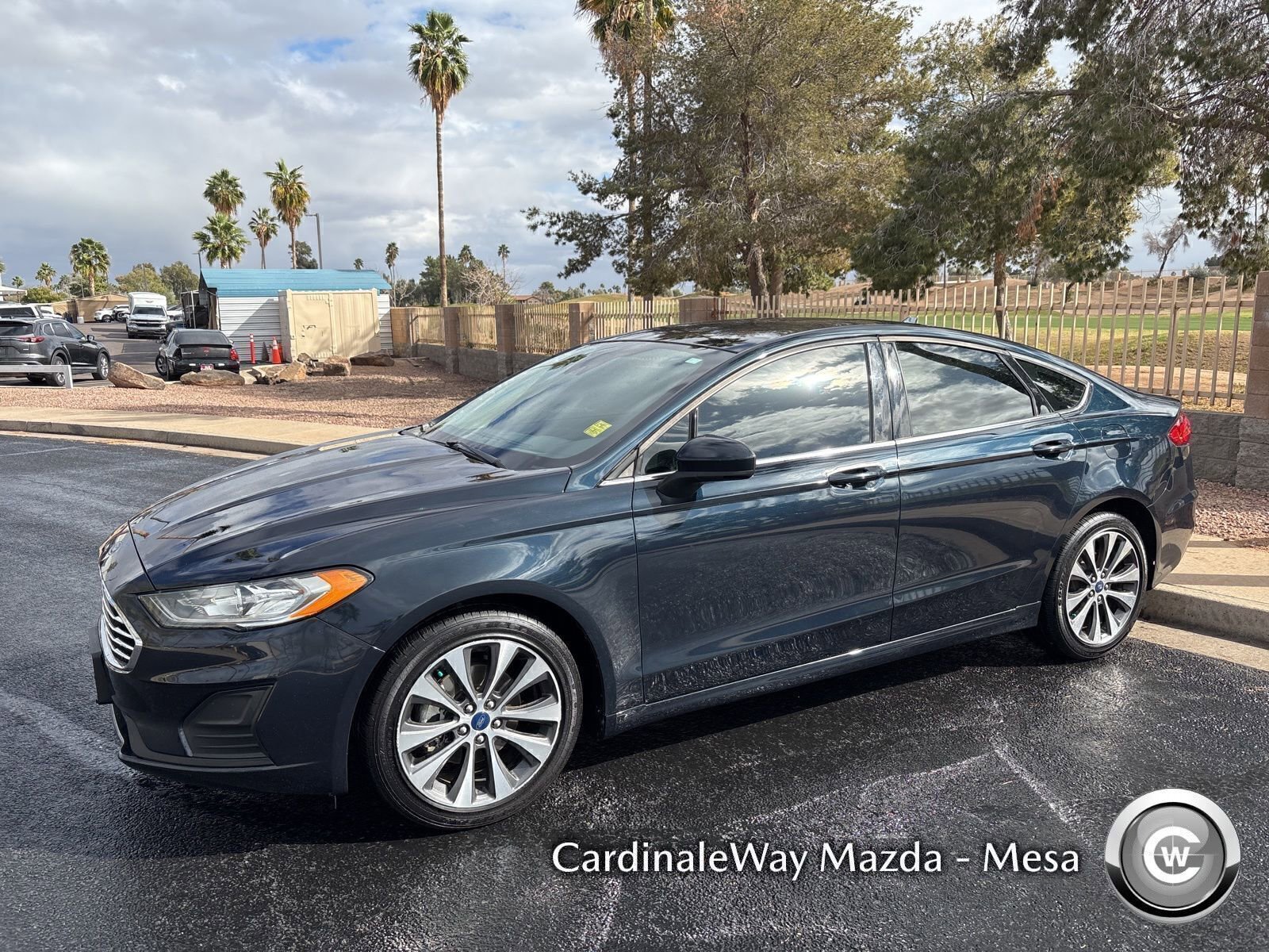 Used 2020 Ford Fusion SE image 2