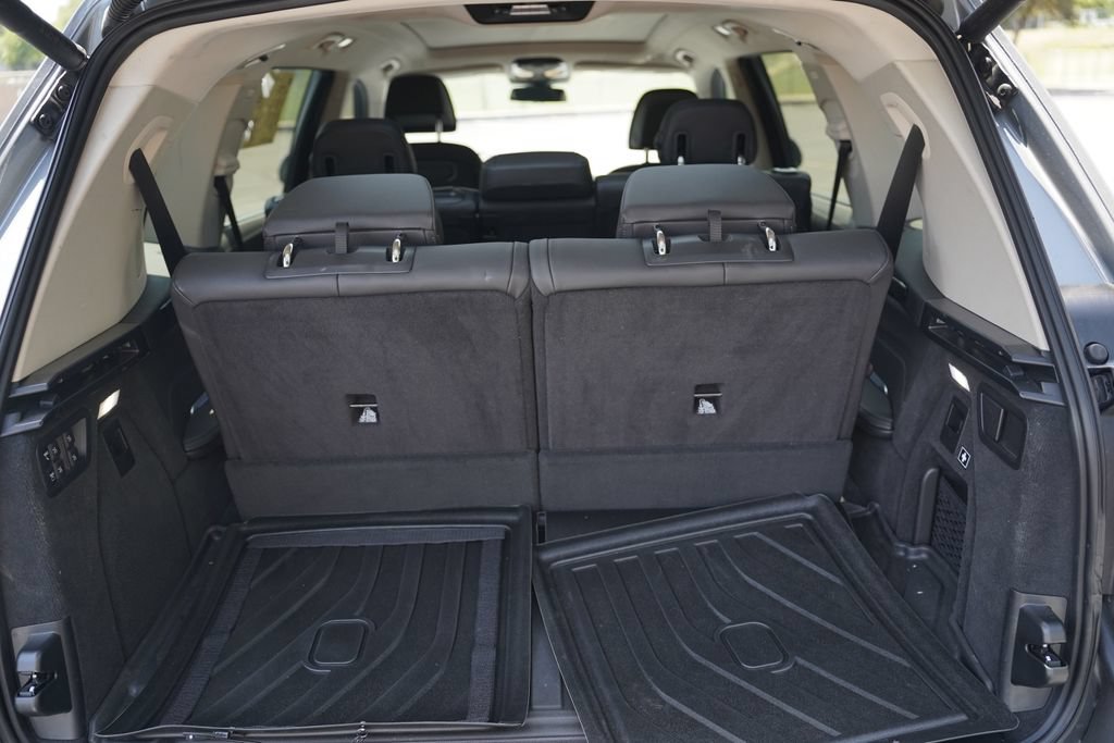 Used 2023 BMW X7 xDrive40i w/ Premium Package AWD/4WD image 13