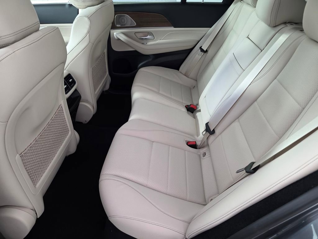 New 2026 Mercedes-Benz GLE 450 4MATIC image 11